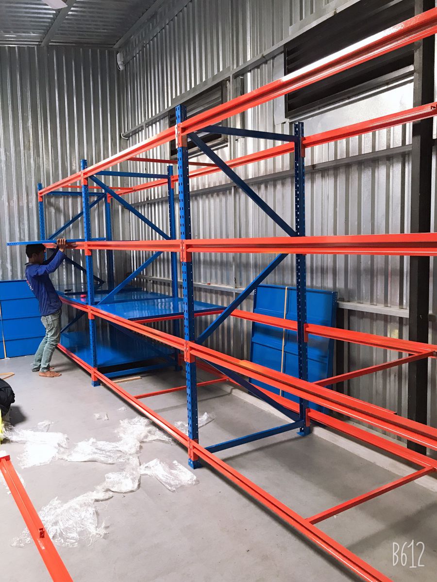 kệ sắt công nghiệp TPHCM