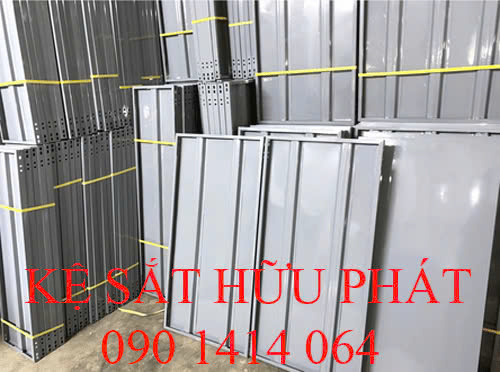 mâm kệ sắt v lỗ