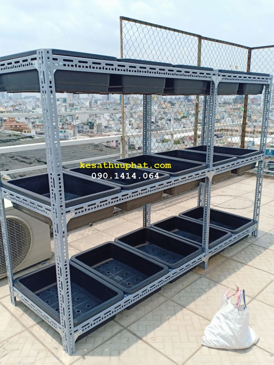 kệ để cây cảnh bằng sắt
