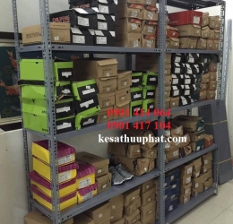 Kệ sắt V lỗ giá rẽ  sỉ lẽ tại Quận Bình Tân 04